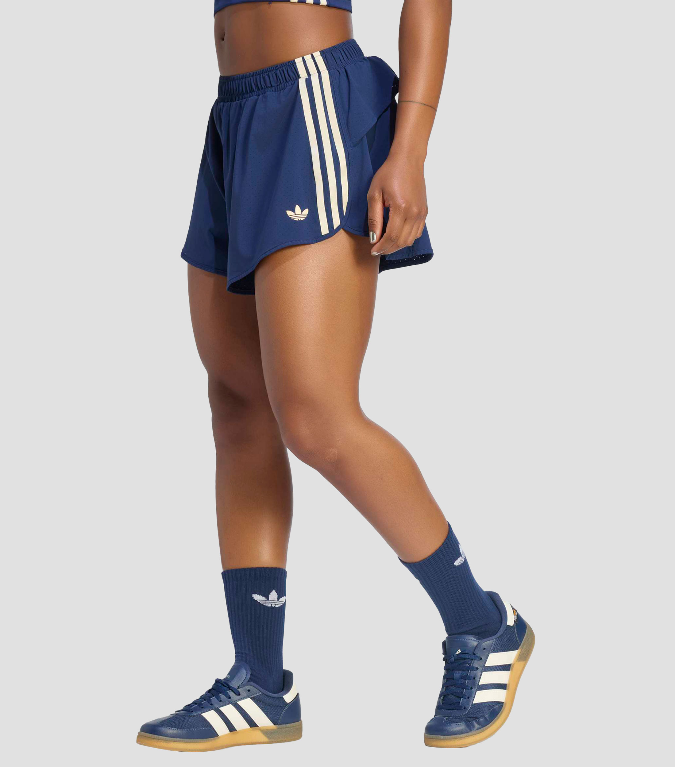 Short para entrenamiento liso Mujer